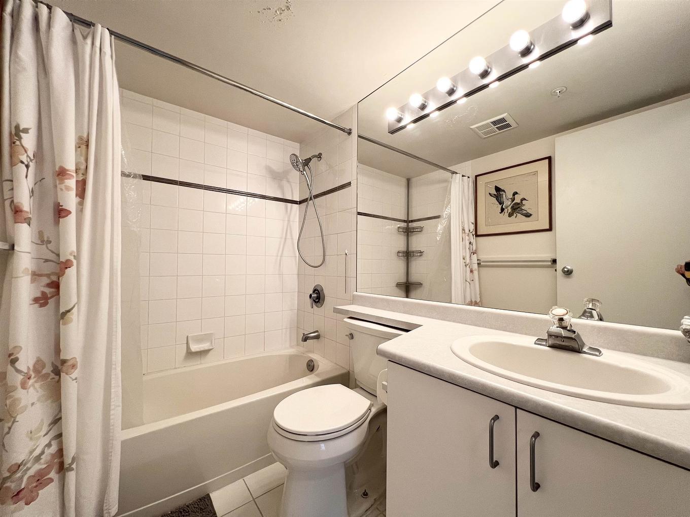 907-438 Seymour Street, Vancouver, BC