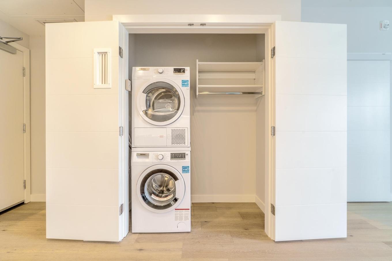 208-528 King Edward Avenue W, Vancouver, BC