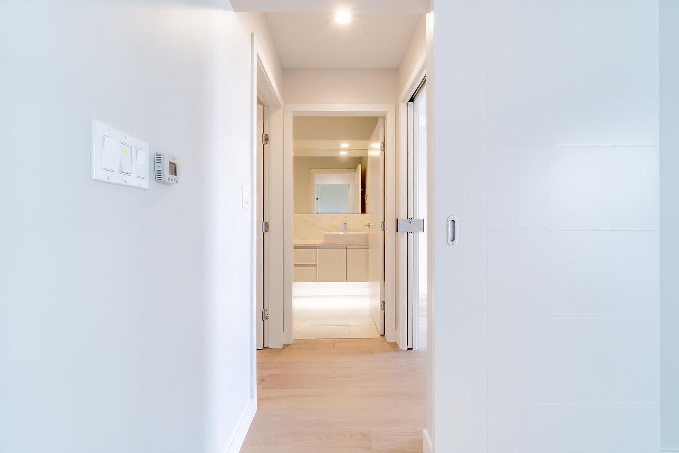 208-528 King Edward Avenue W, Vancouver, BC