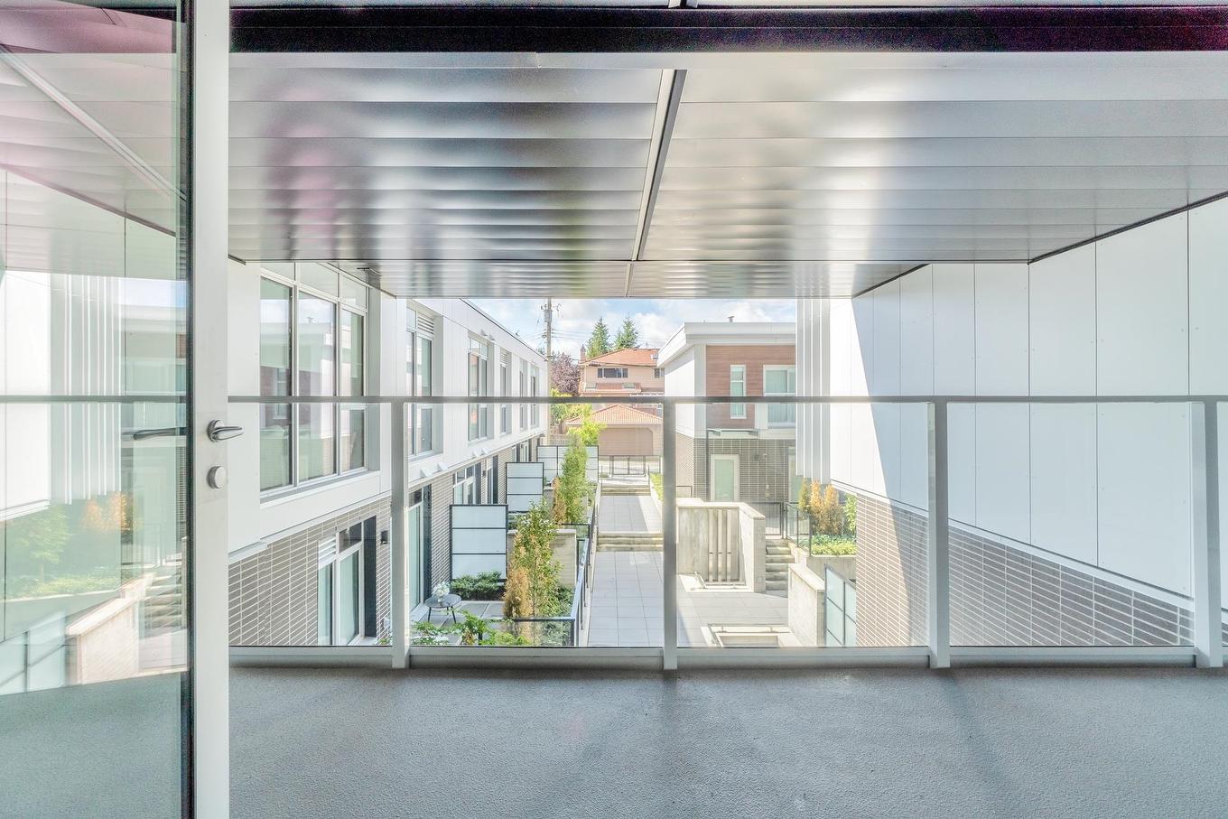 208-528 King Edward Avenue W, Vancouver, BC