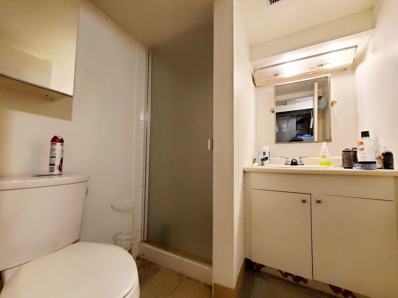 3542 16Th Avenue W, Vancouver, BC