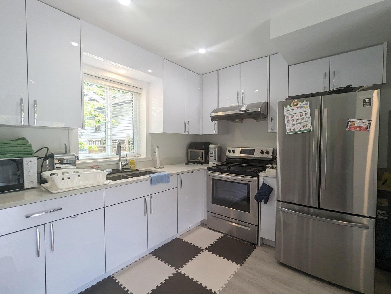 3542 16Th Avenue W, Vancouver, BC