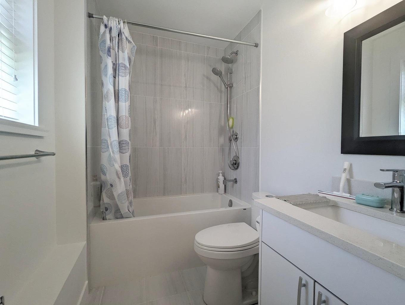 3542 16Th Avenue W, Vancouver, BC