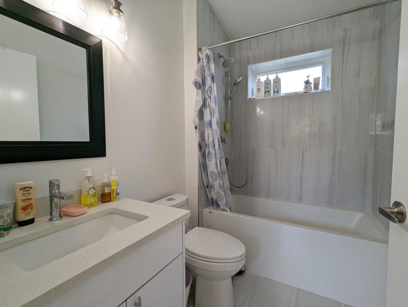 3542 16Th Avenue W, Vancouver, BC