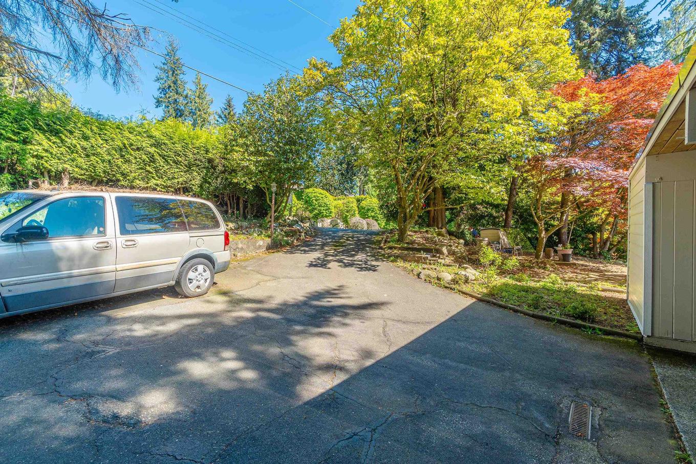 2664 Rosebery Avenue, West Vancouver, BC