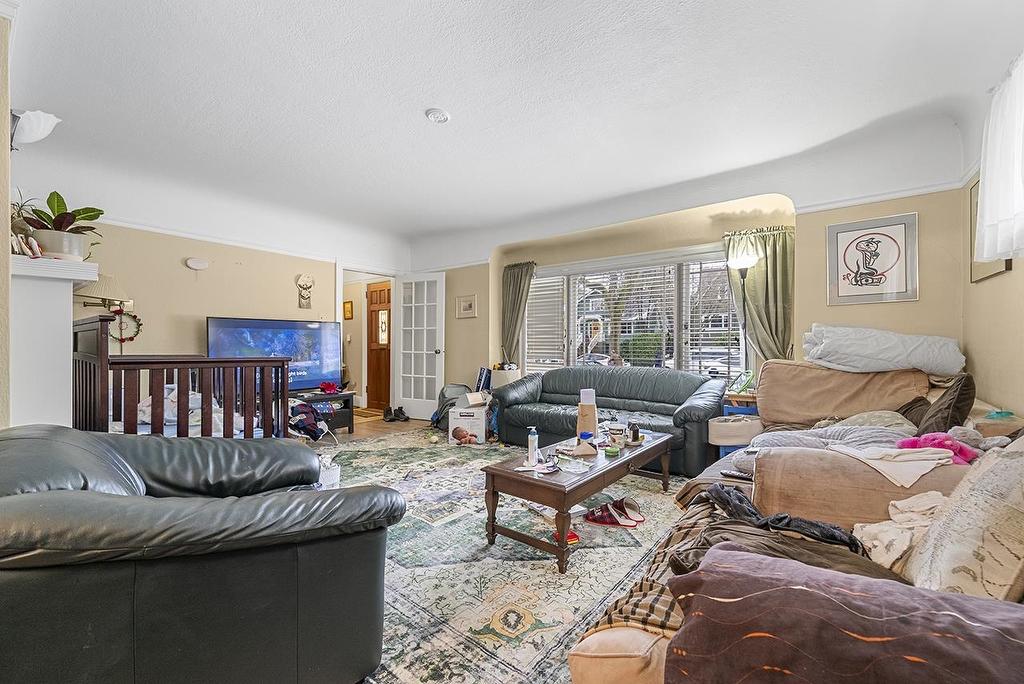 3229 24Th Avenue W, Vancouver, BC