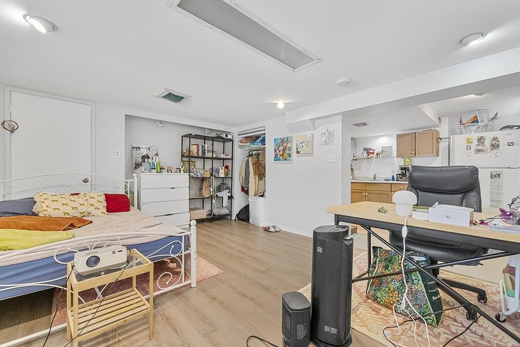 3229 24Th Avenue W, Vancouver, BC