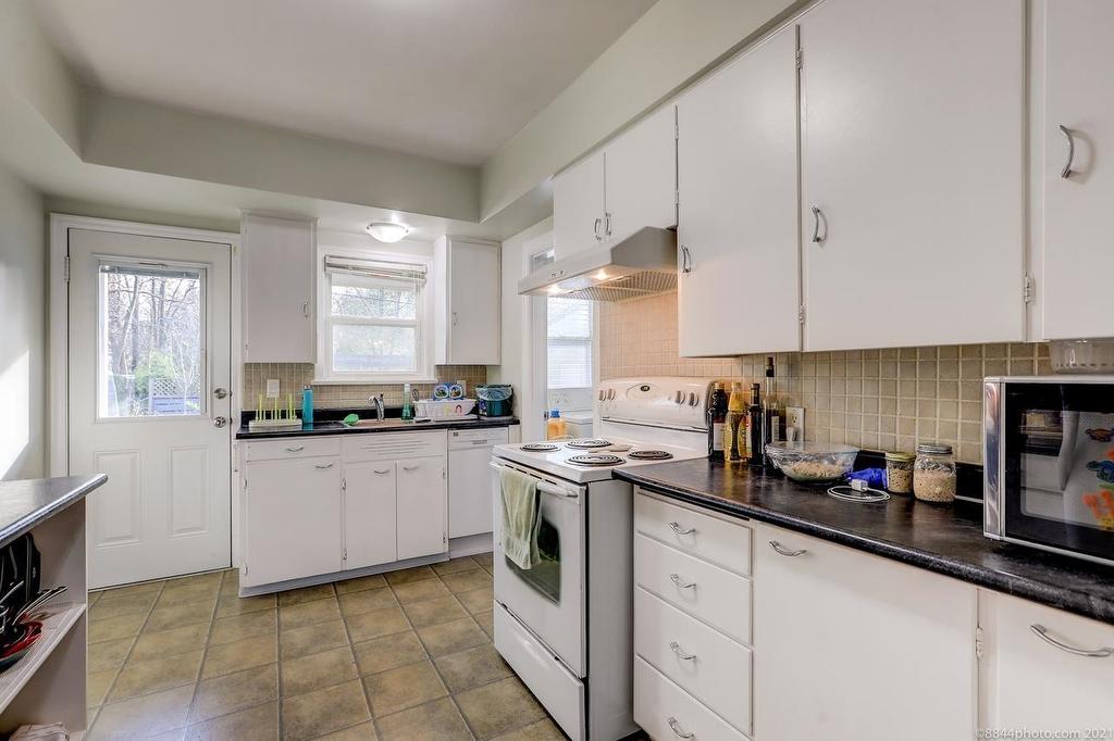 2016 48Th Avenue W, Vancouver, BC