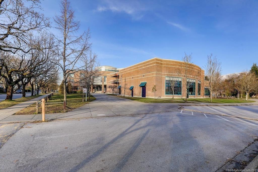 2016 48Th Avenue W, Vancouver, BC