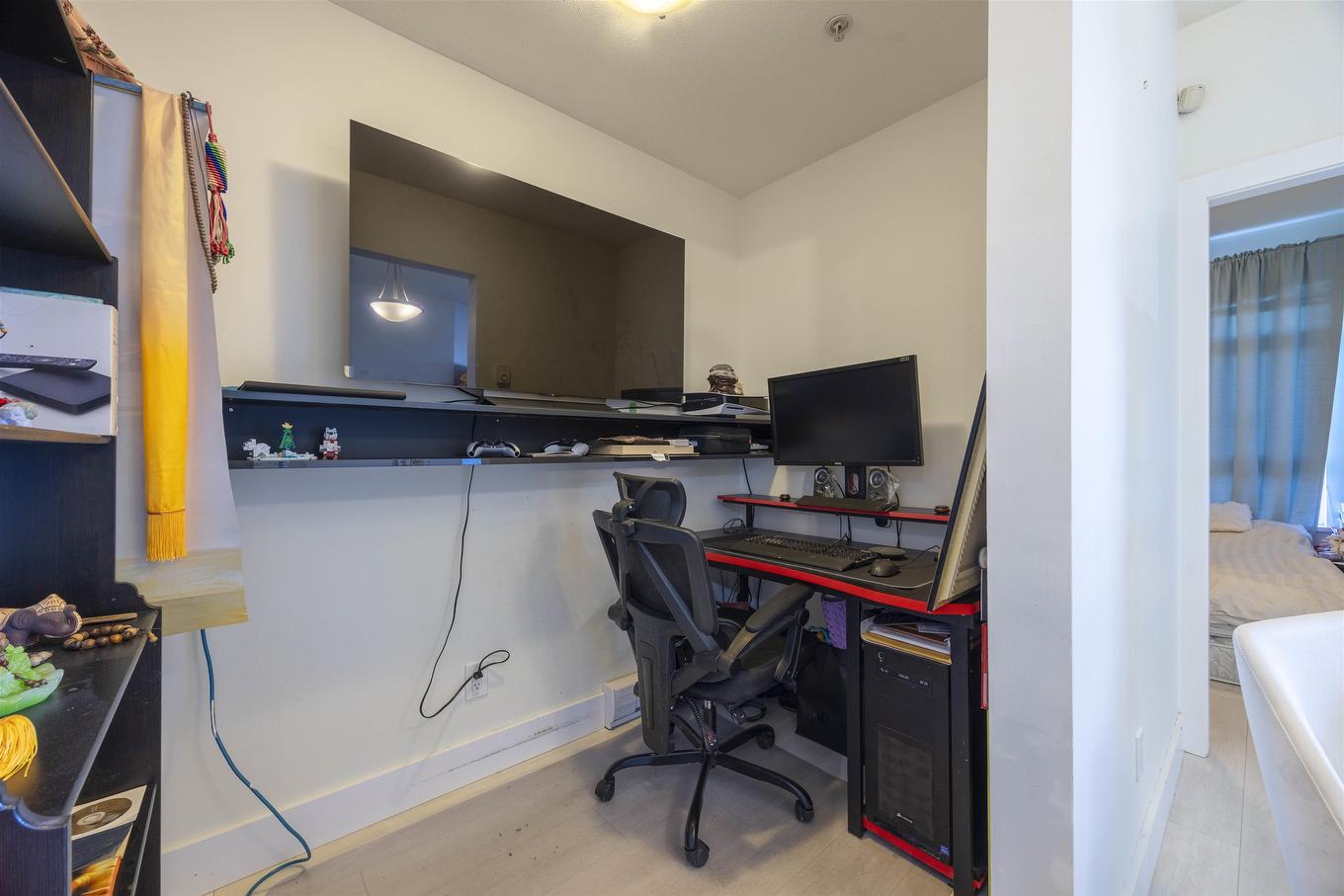 107-6033 Katsura Street, Richmond, BC