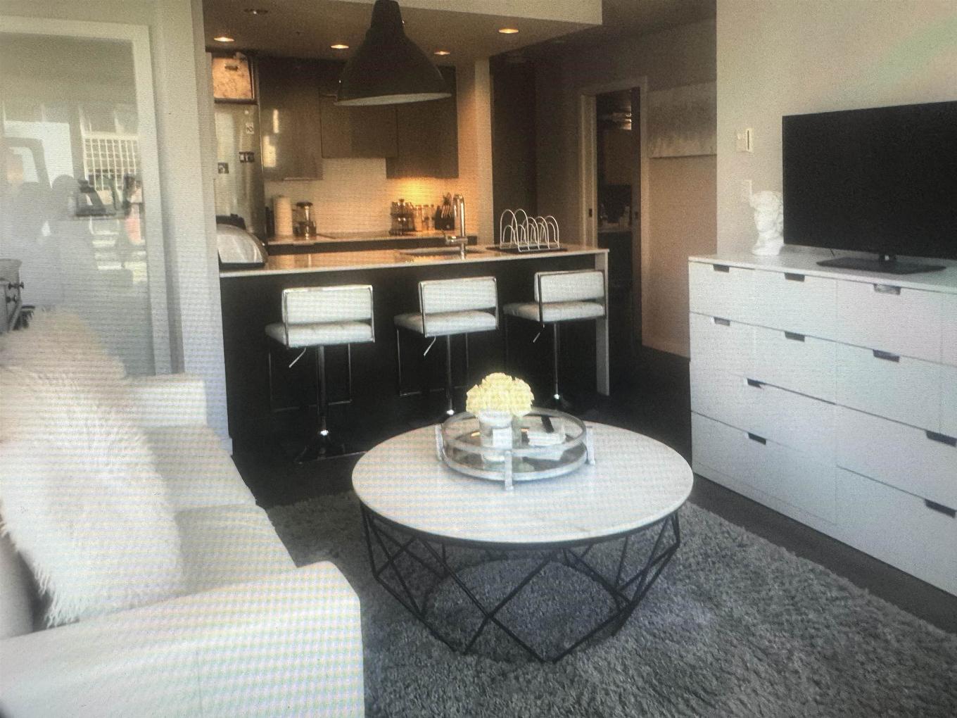 1009-161 Georgia Street W, Vancouver, BC