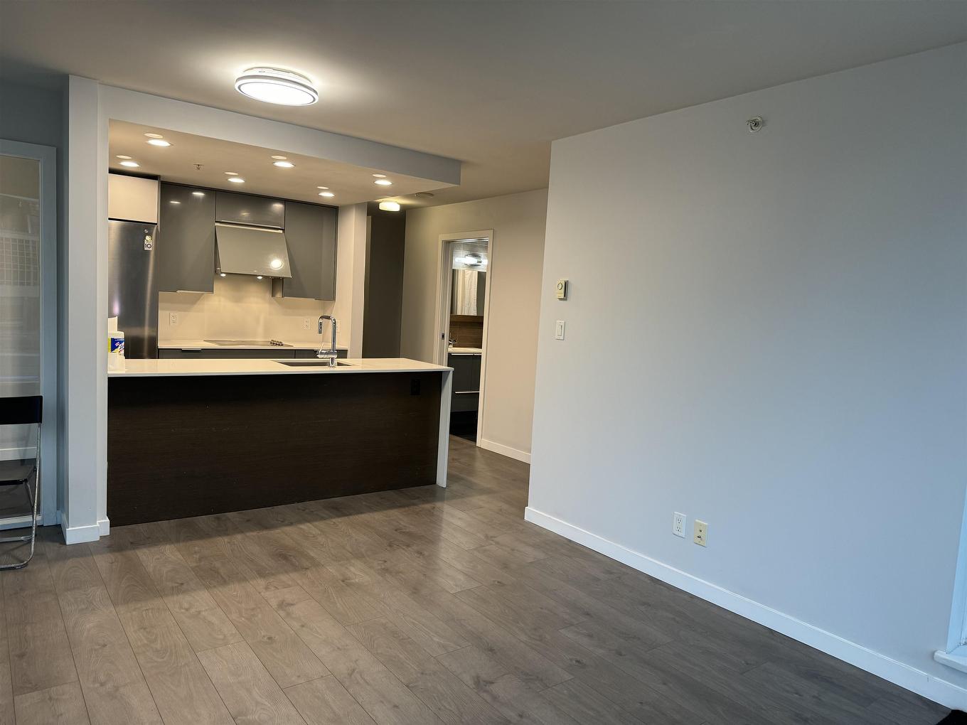 1009-161 Georgia Street W, Vancouver, BC