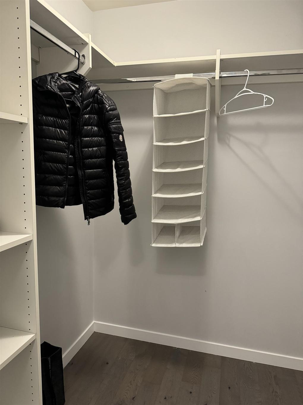 1009-161 Georgia Street W, Vancouver, BC