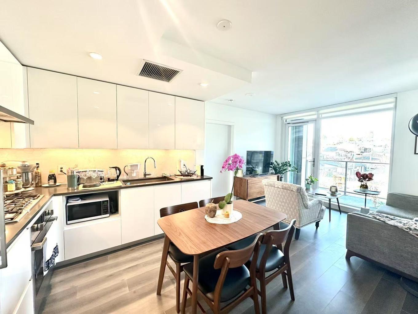 416-8181 Chester Street, Vancouver, BC