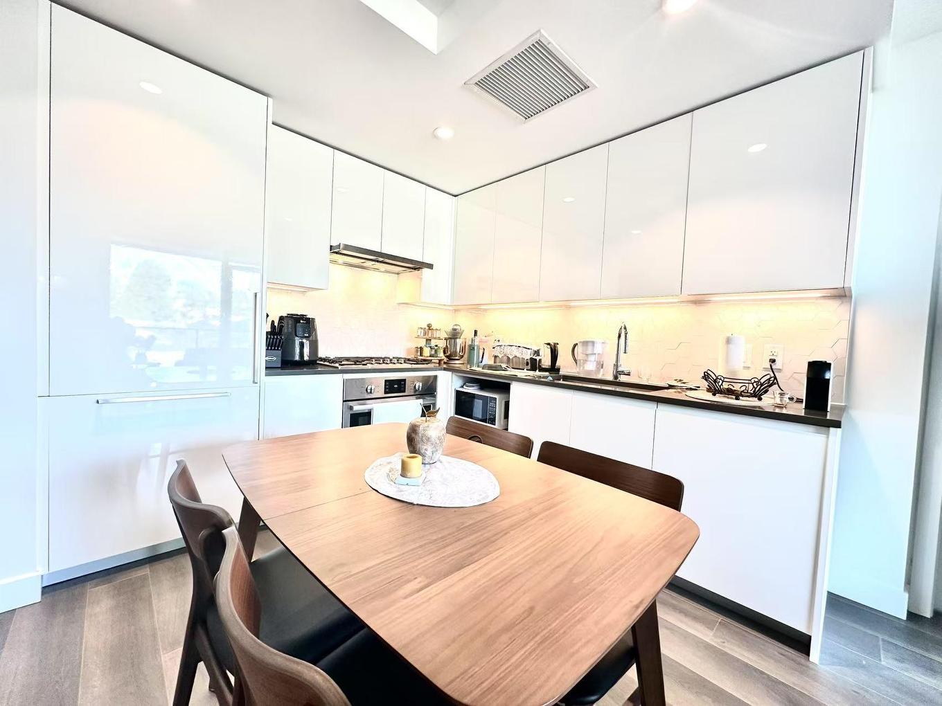 416-8181 Chester Street, Vancouver, BC