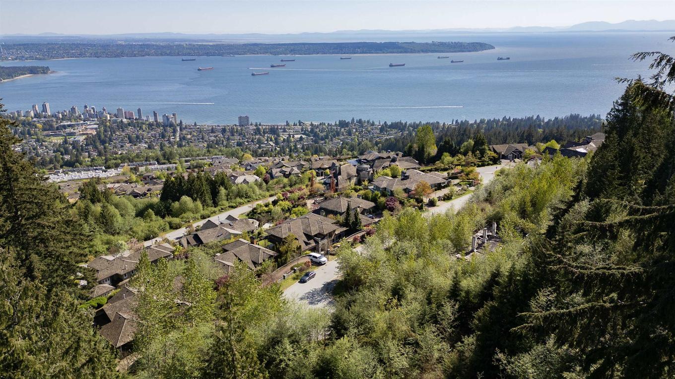 2307 Kadlec Court, West Vancouver, BC