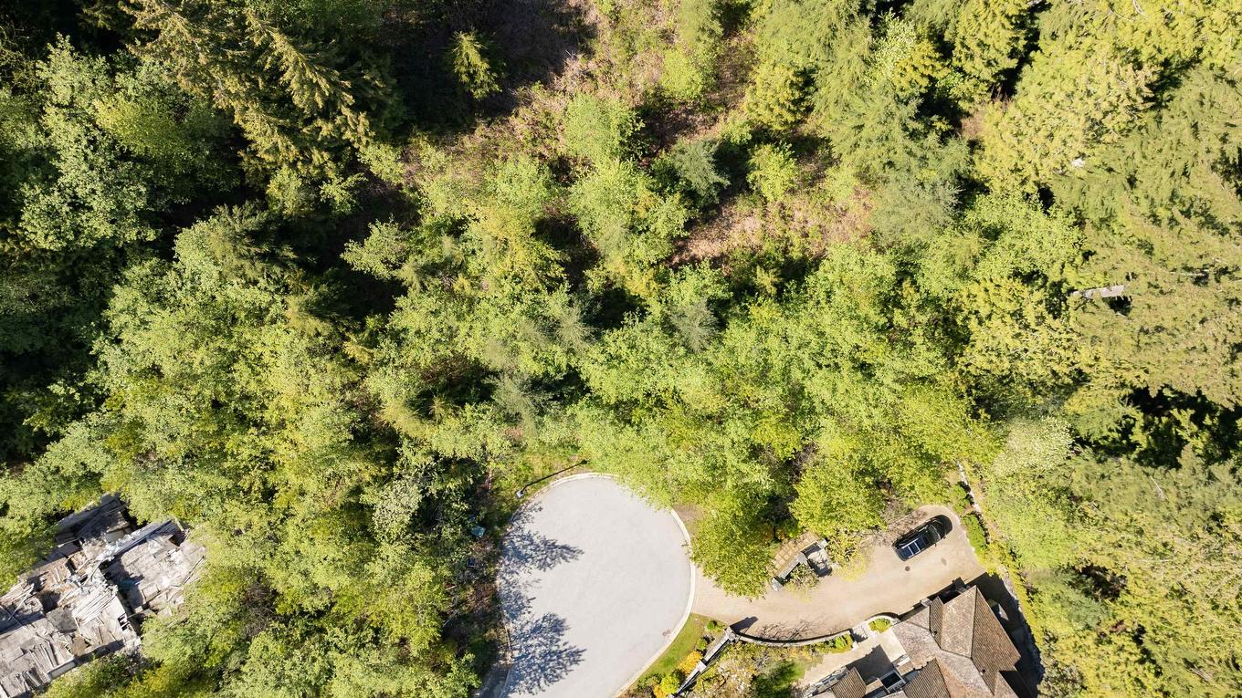 2307 Kadlec Court, West Vancouver, BC