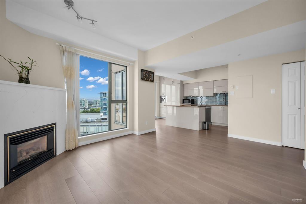 1507-8248 Lansdowne Road, Richmond, BC