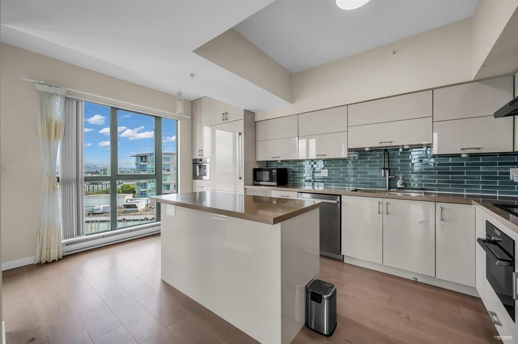 1507-8248 Lansdowne Road, Richmond, BC