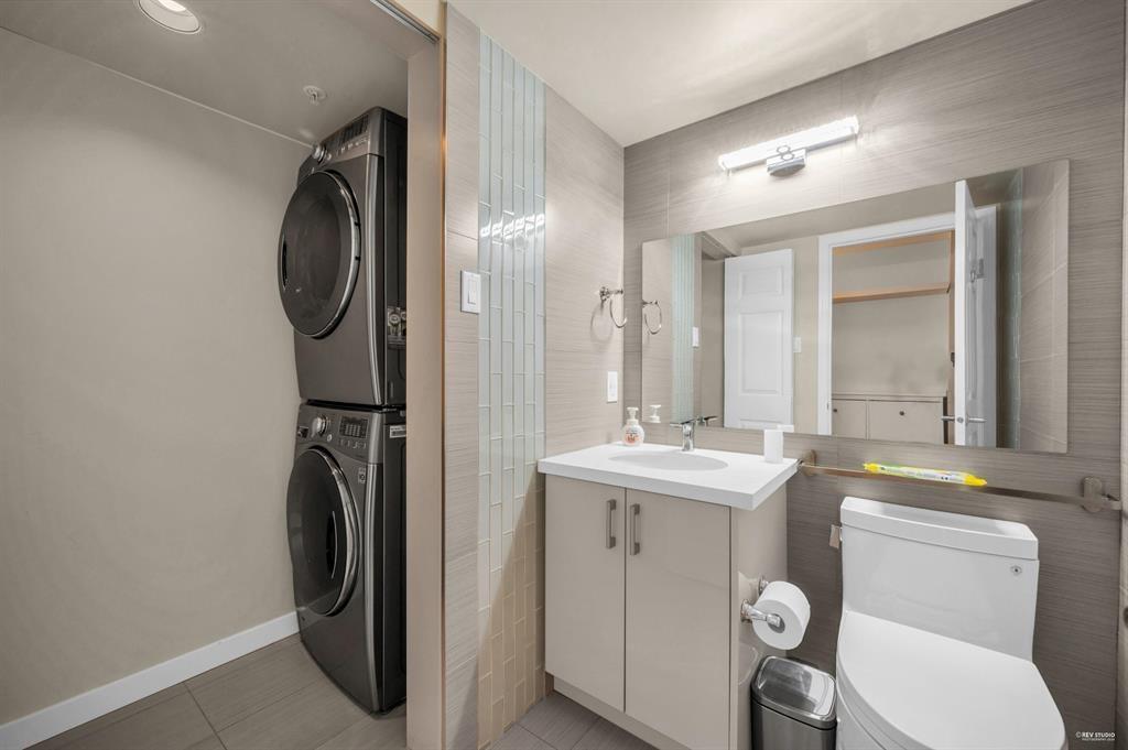 1507-8248 Lansdowne Road, Richmond, BC