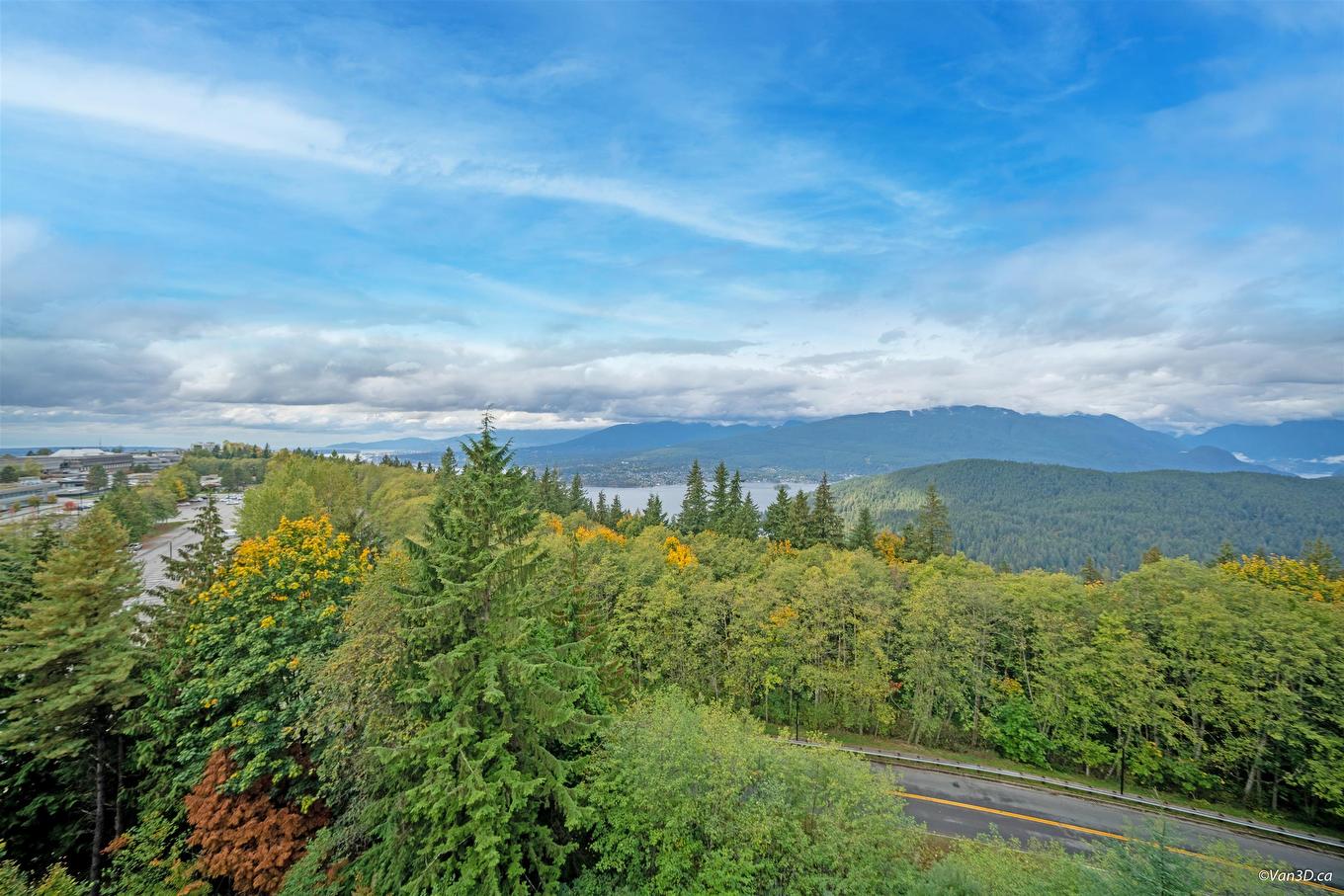 313-8850 University Crescent, Burnaby, BC