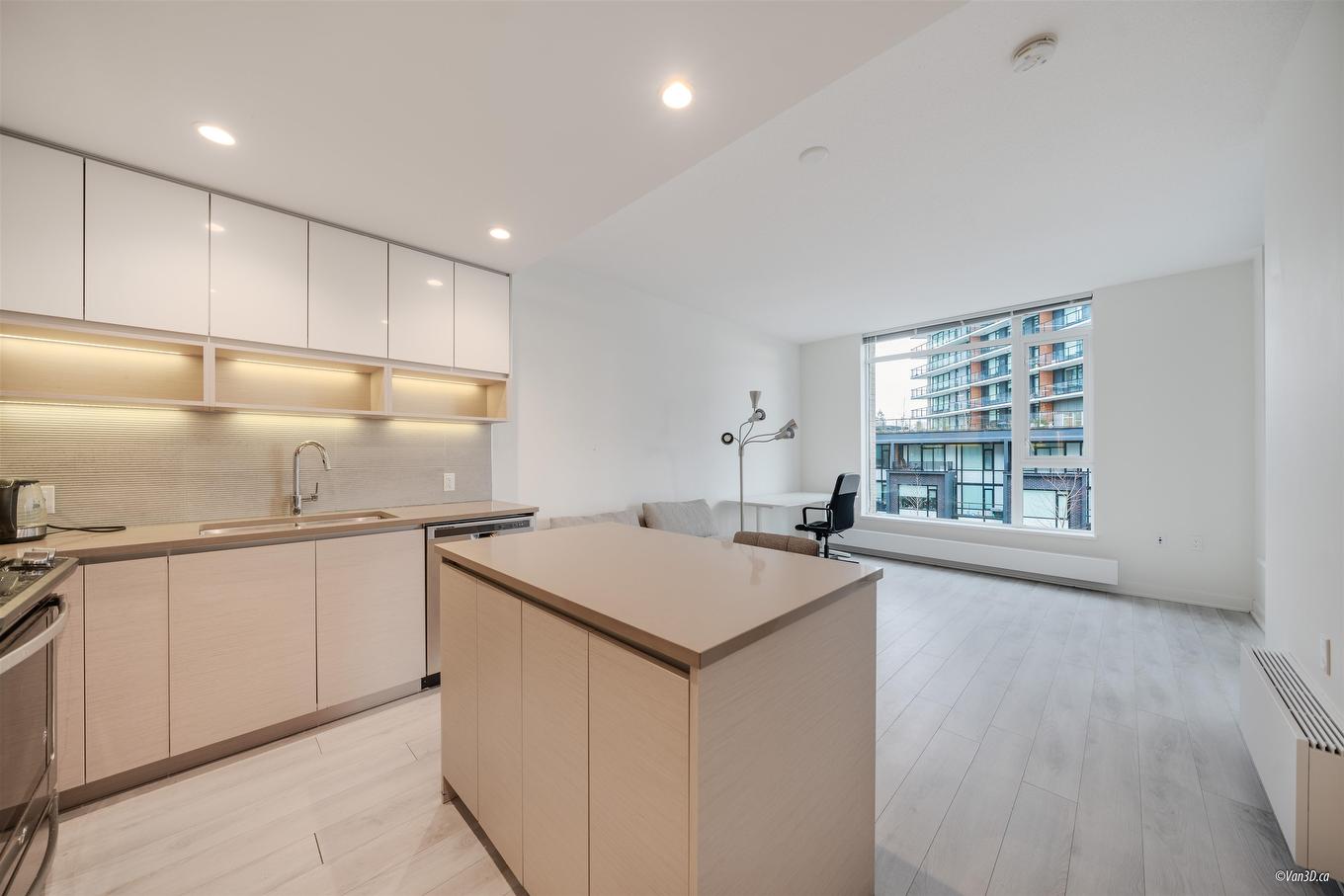 313-8850 University Crescent, Burnaby, BC