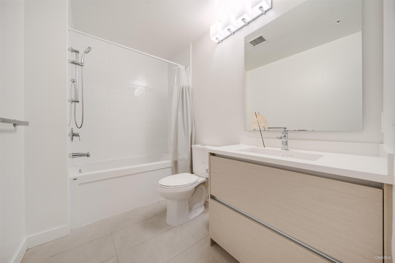 313-8850 University Crescent, Burnaby, BC