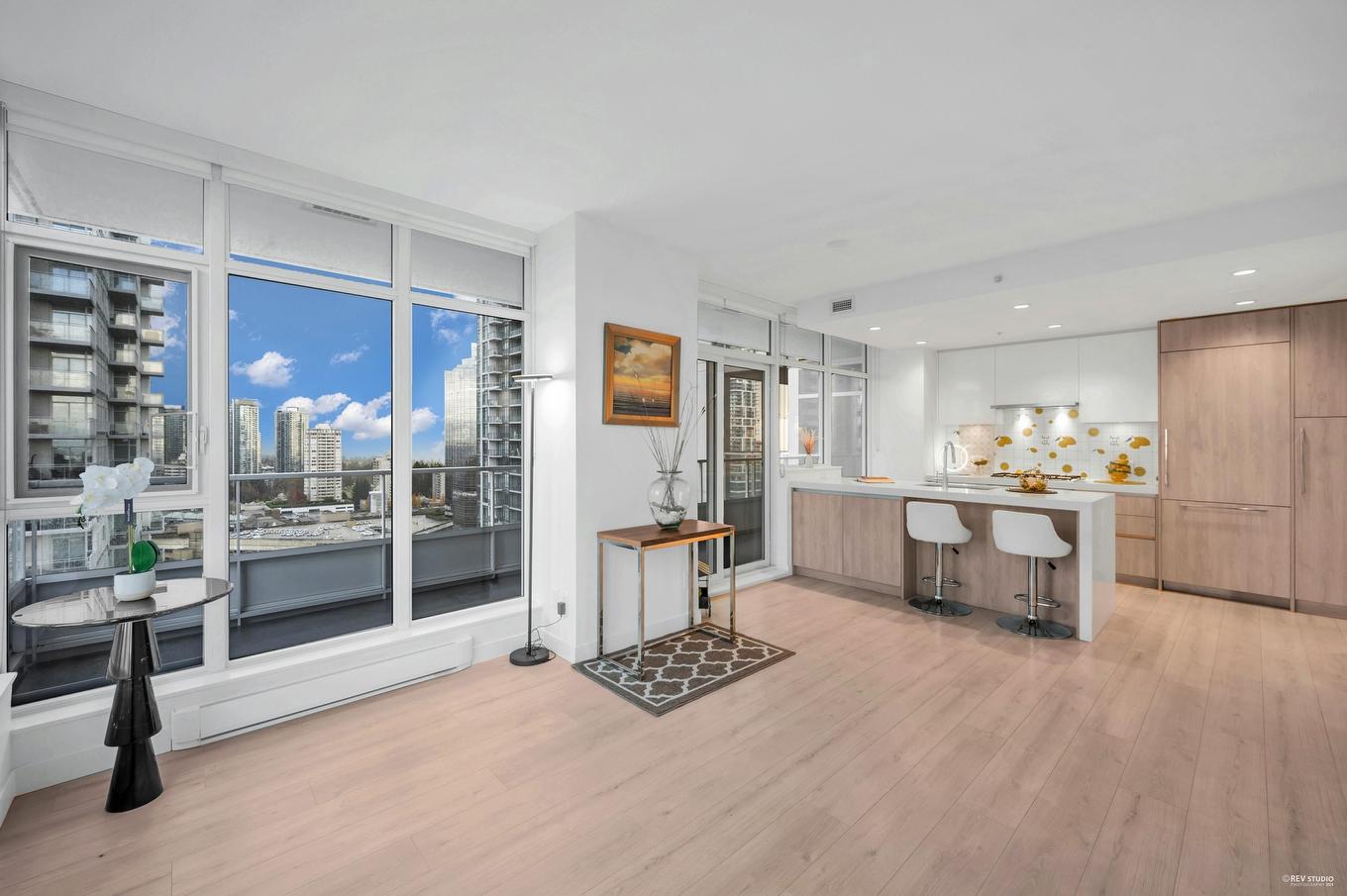 2307-6080 Mckay Avenue, Burnaby, BC