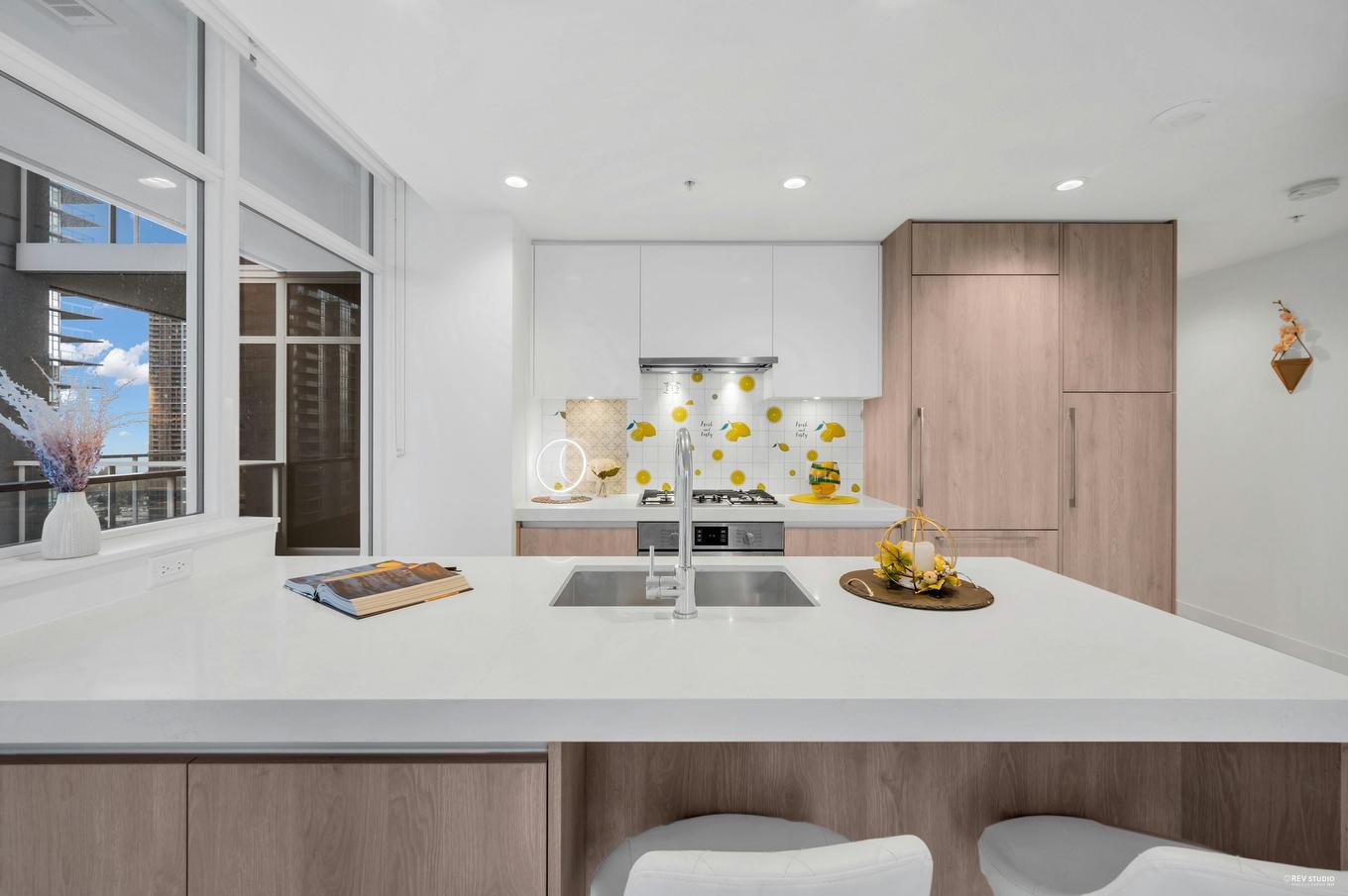 2307-6080 Mckay Avenue, Burnaby, BC