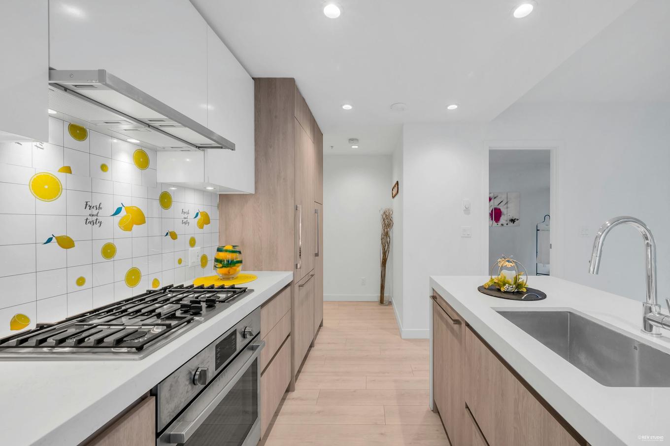 2307-6080 Mckay Avenue, Burnaby, BC