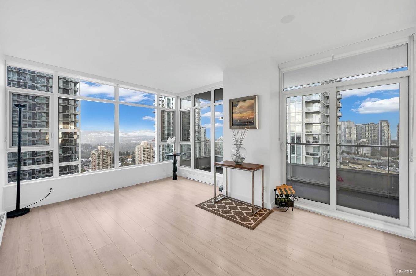 2307-6080 Mckay Avenue, Burnaby, BC