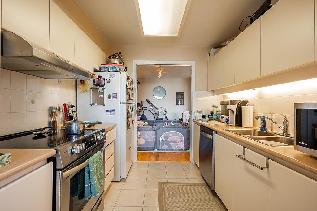 802-2668 Ash Street, Vancouver, BC