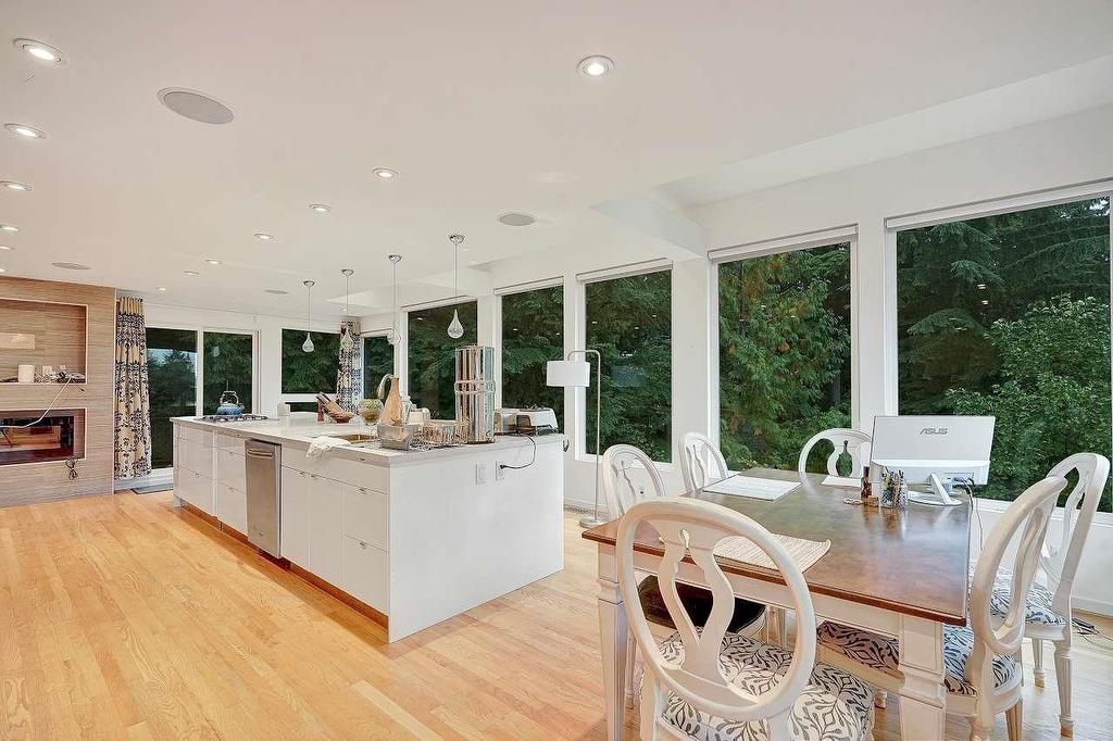 5344 Cliffridge Avenue, North Vancouver, BC