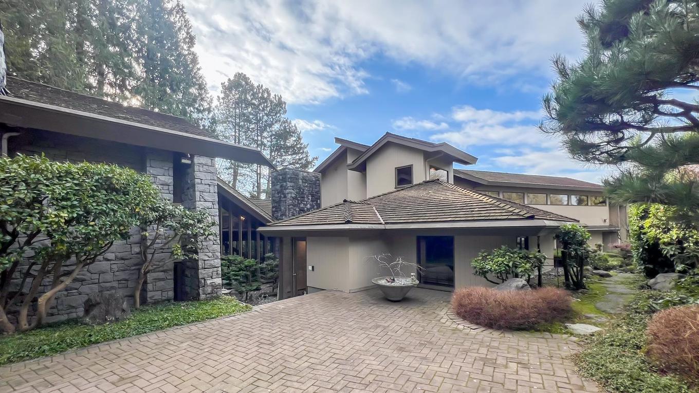 2388 Marine Drive Sw, Vancouver, BC