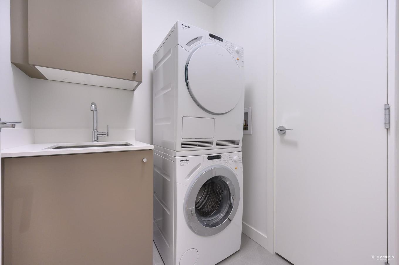 1003-6611 Pearson Way, Richmond, BC