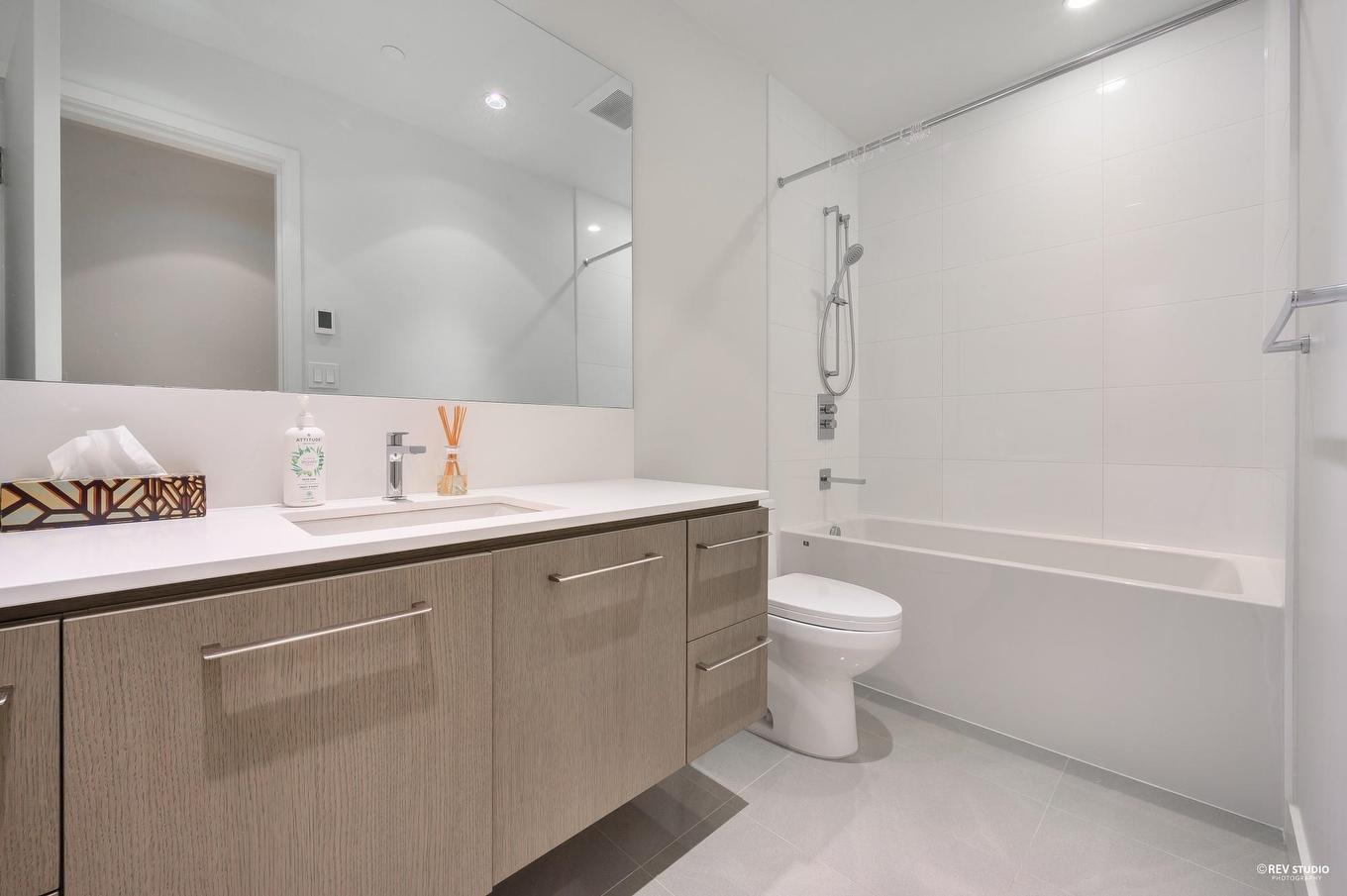 1003-6611 Pearson Way, Richmond, BC