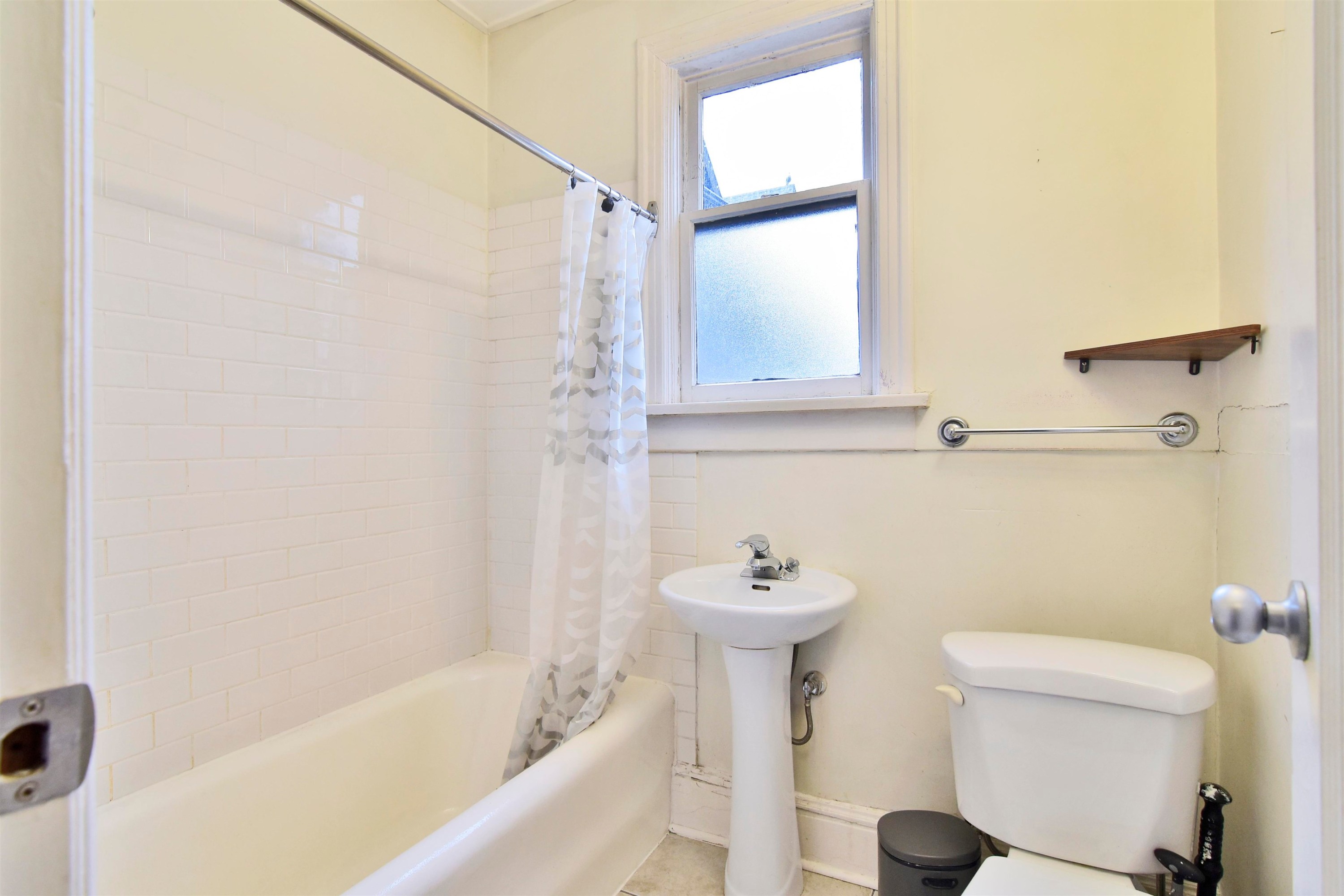 14-935 Jervis Street, Vancouver, BC