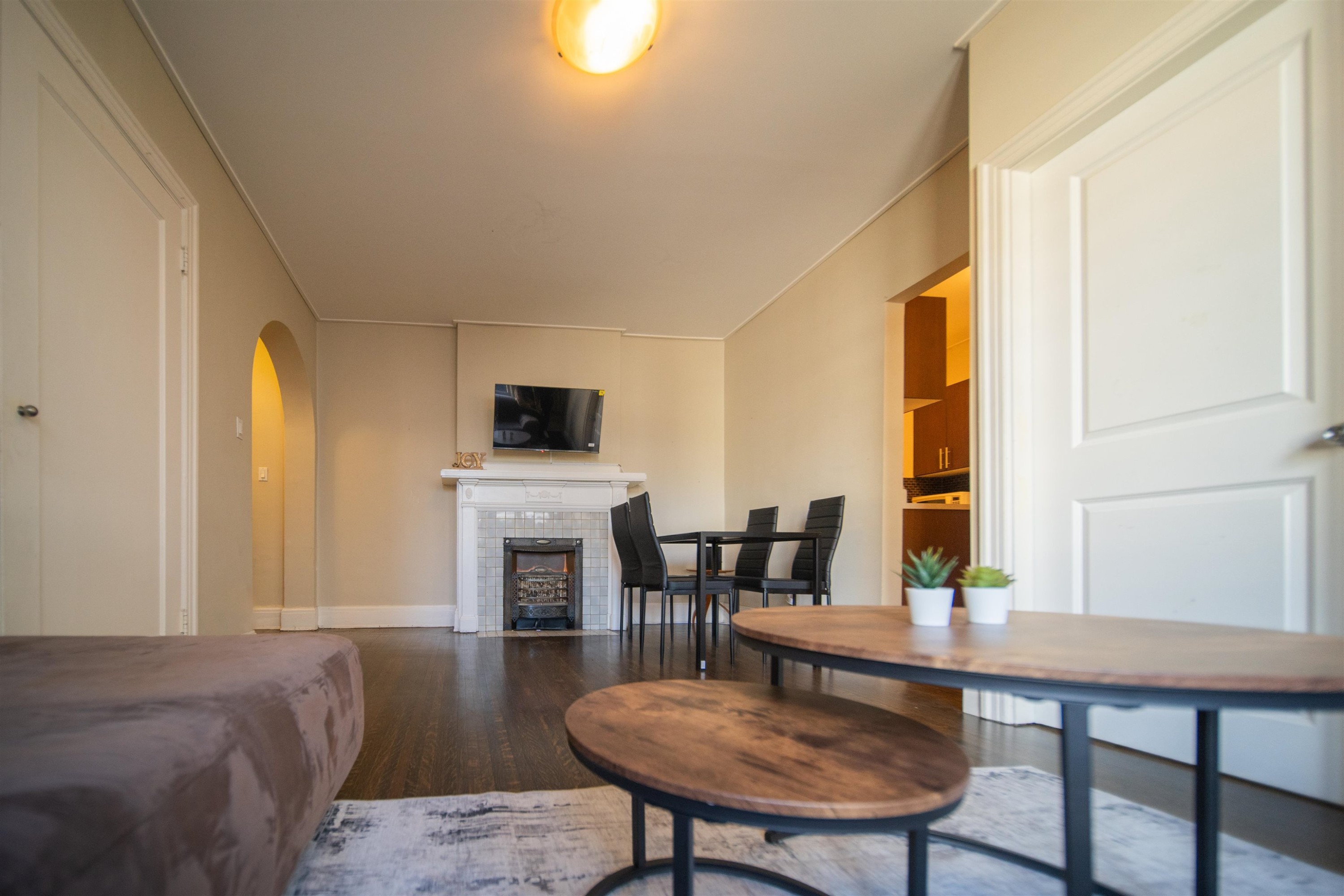 14-935 Jervis Street, Vancouver, BC