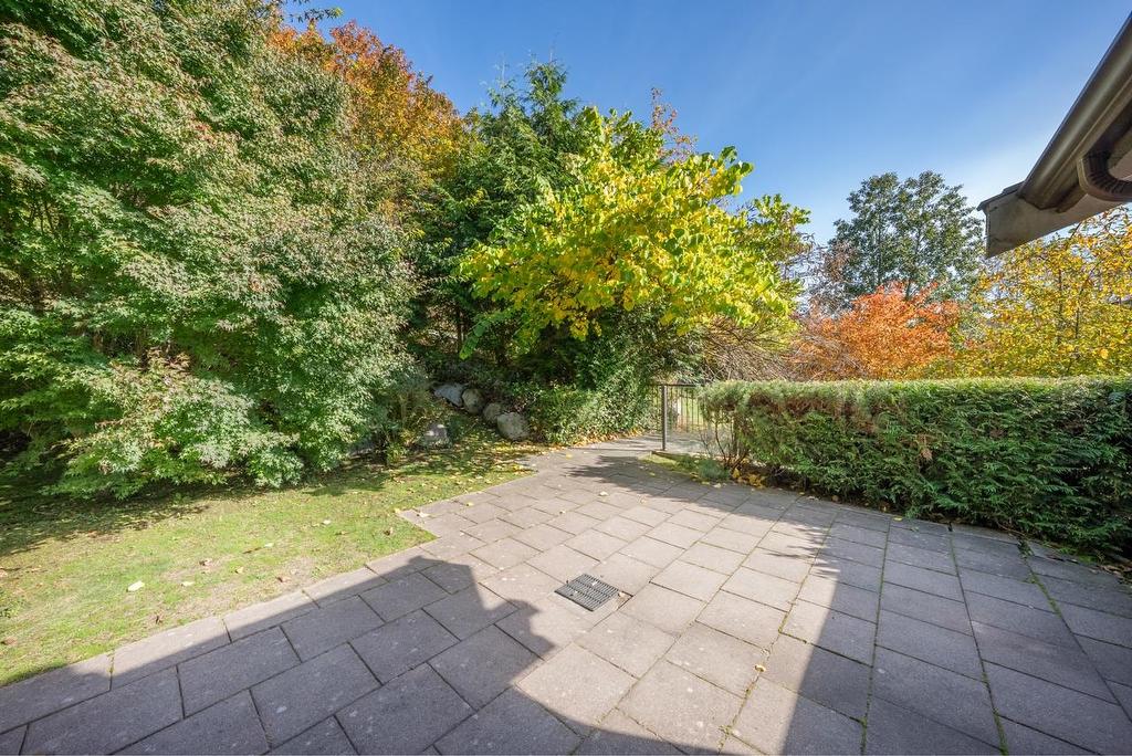 2611 Chelsea Court, West Vancouver, BC