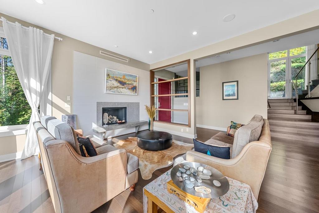 2611 Chelsea Court, West Vancouver, BC