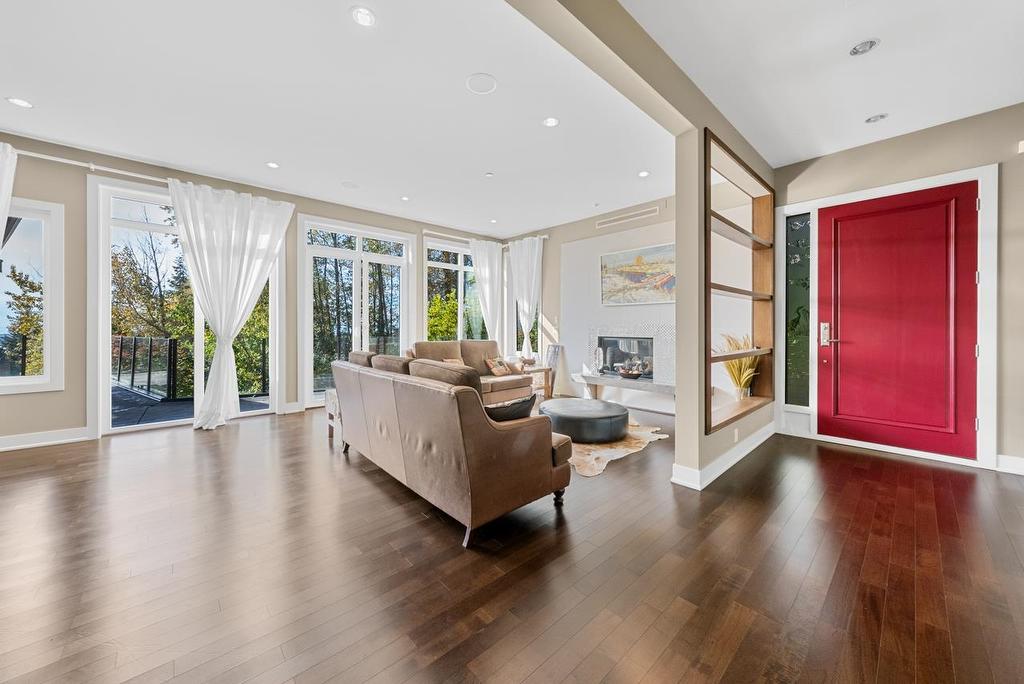 2611 Chelsea Court, West Vancouver, BC