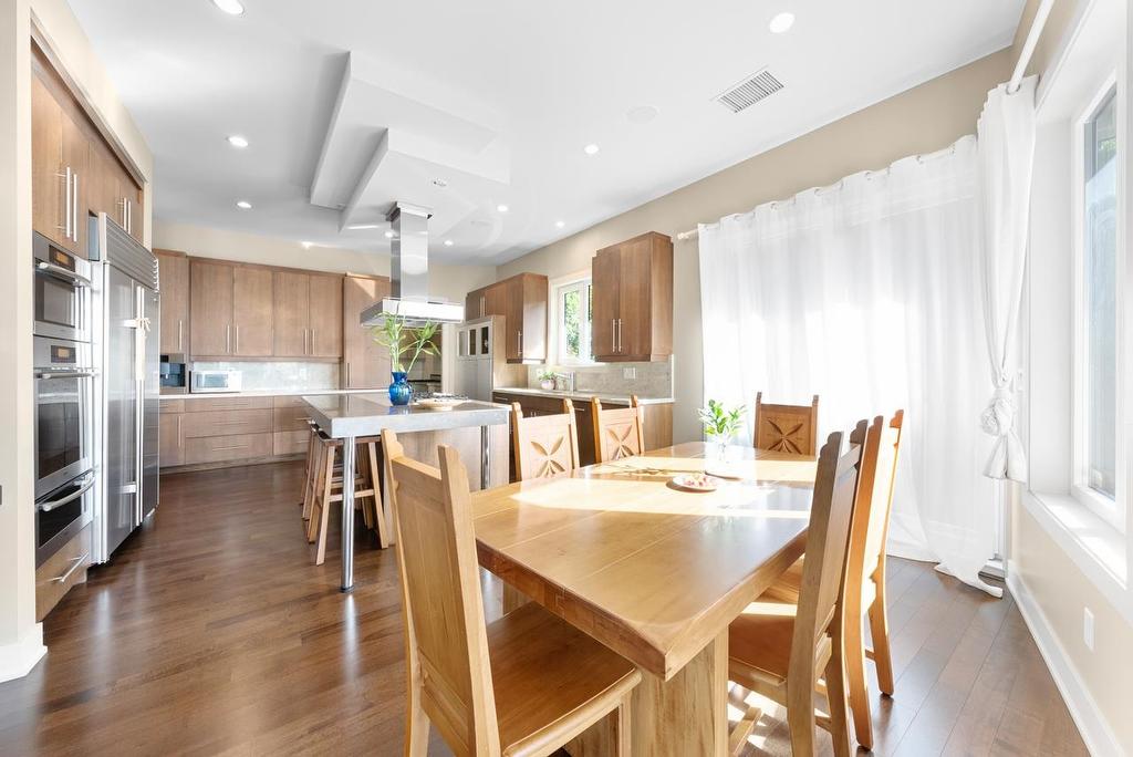 2611 Chelsea Court, West Vancouver, BC