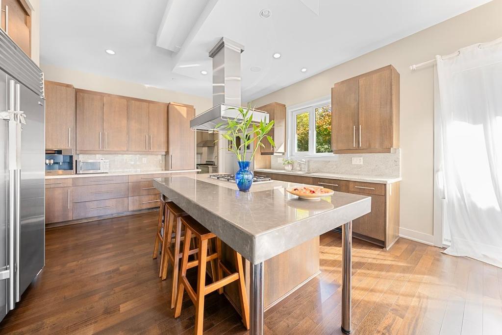 2611 Chelsea Court, West Vancouver, BC