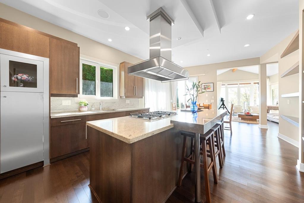 2611 Chelsea Court, West Vancouver, BC