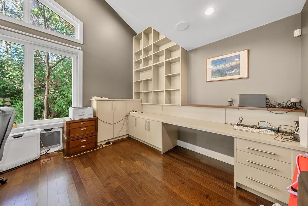 2611 Chelsea Court, West Vancouver, BC