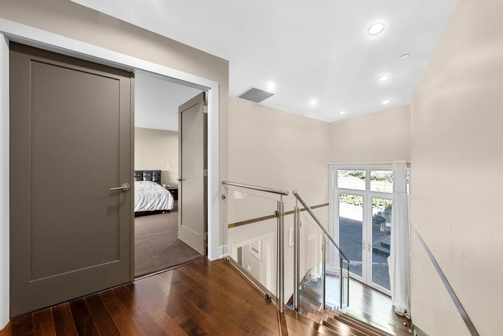 2611 Chelsea Court, West Vancouver, BC