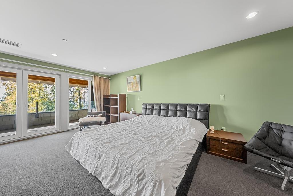 2611 Chelsea Court, West Vancouver, BC