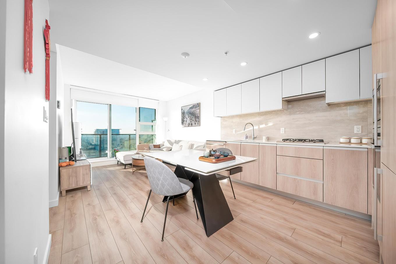 1202-8111 Park Road, Richmond, BC