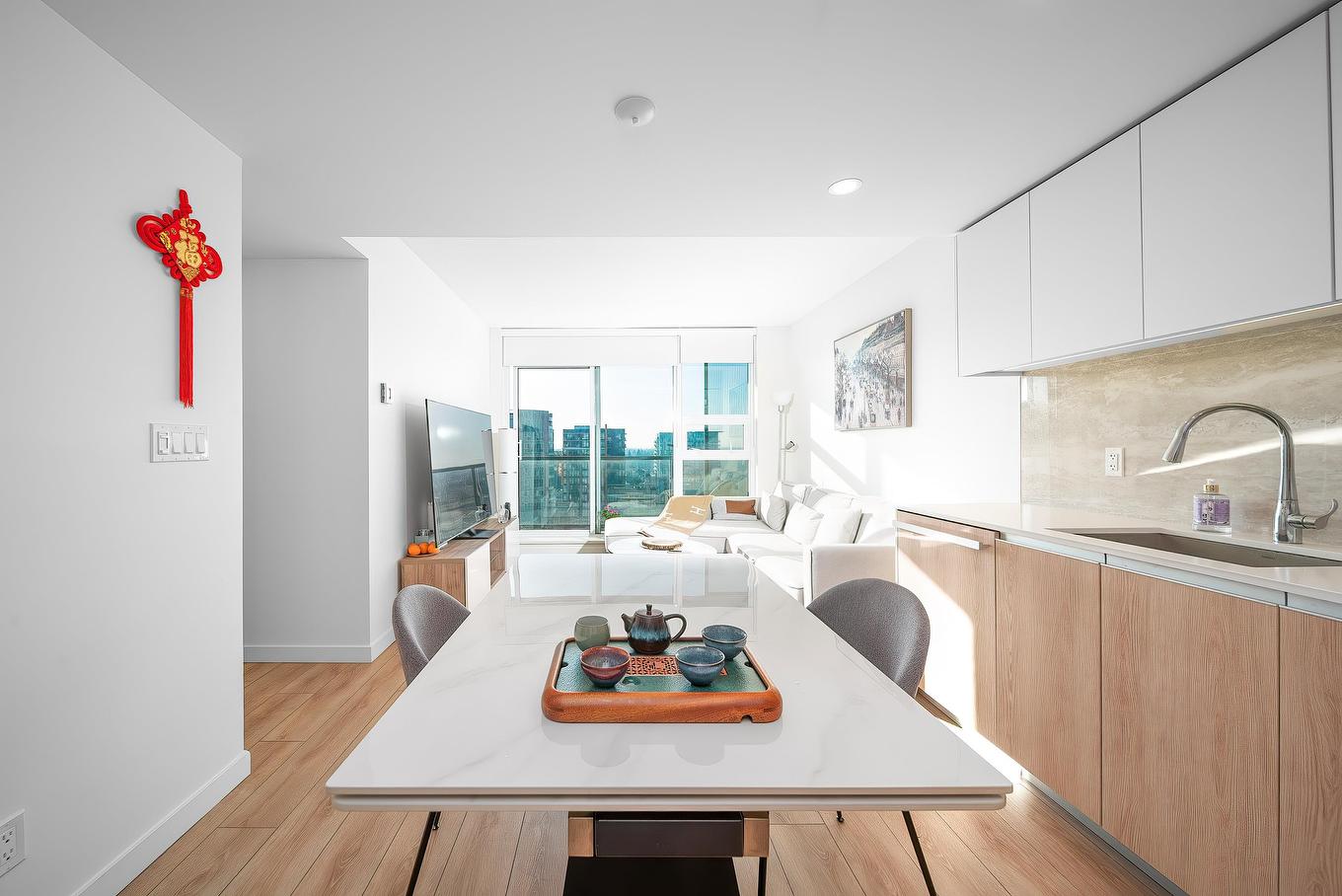 1202-8111 Park Road, Richmond, BC