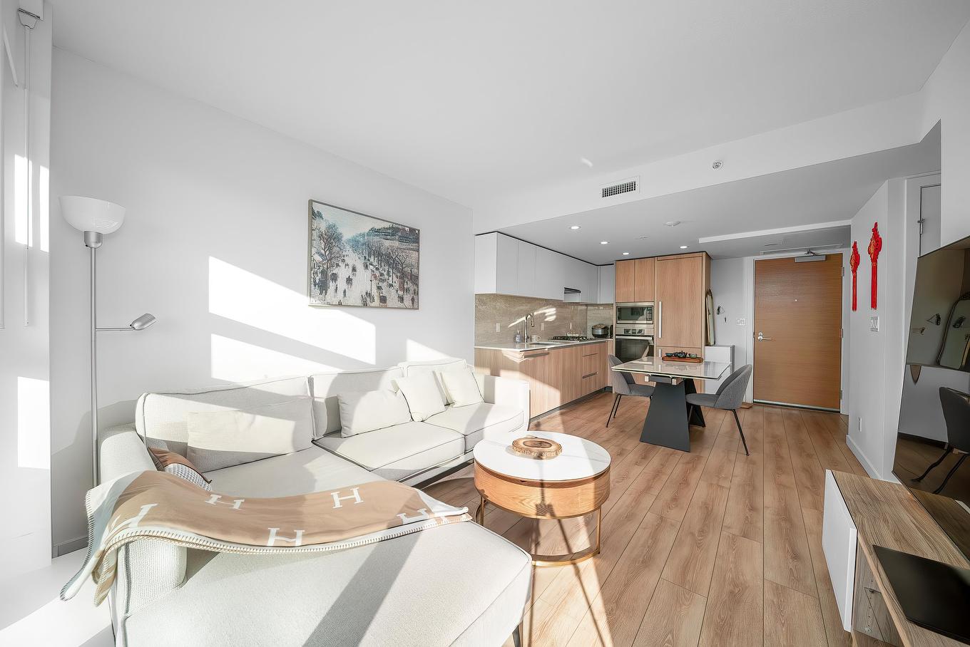 1202-8111 Park Road, Richmond, BC